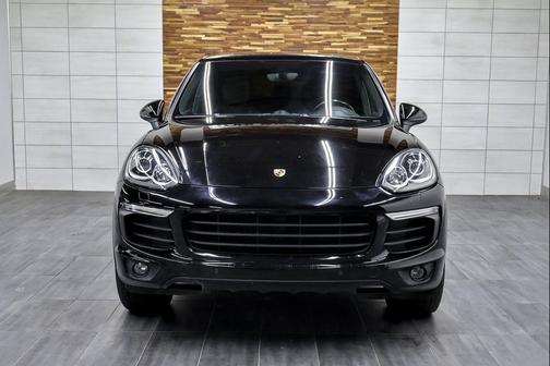 2018 Porsche Cayenne Platinum Edition