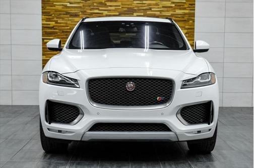 2018 Jaguar F-PACE S