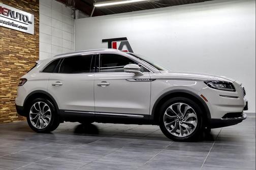 2021 Lincoln Nautilus Reserve