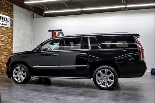 2020 Cadillac Escalade ESV Premium Luxury