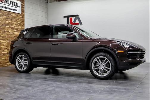 2019 Porsche Cayenne Cayenne