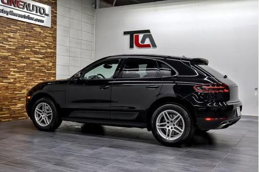 2017 Porsche Macan Base