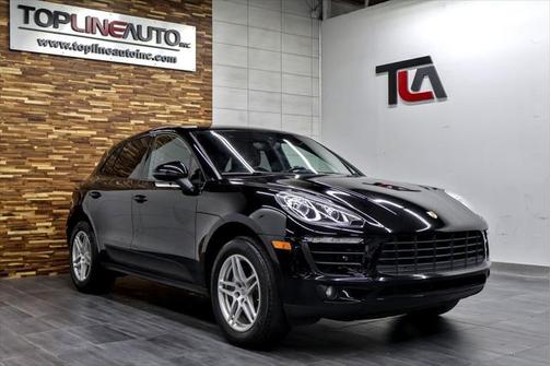 2017 Porsche Macan Base