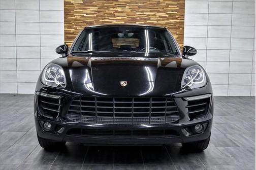 2017 Porsche Macan Base