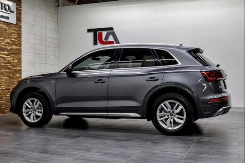 2022 Audi Q5 45 S line Premium