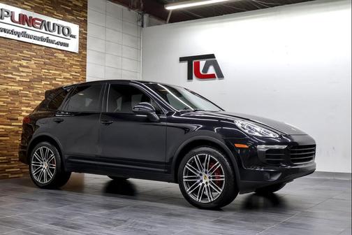 2016 Porsche Cayenne Cayenne