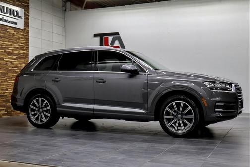 2019 Audi Q7 45 Premium Plus