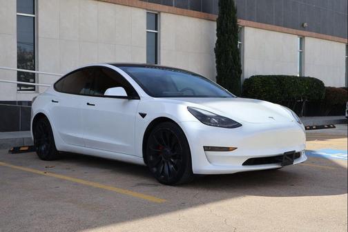 2023 Tesla Model 3 Performance