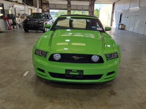 2014 Ford Mustang GT Premium