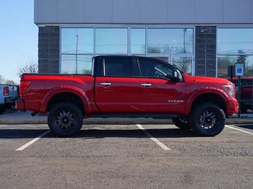 2021 Nissan Titan SV