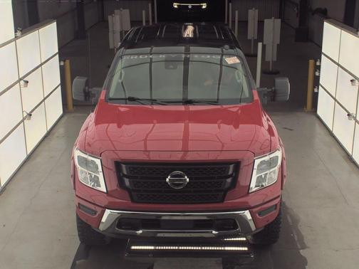 2021 Nissan Titan SV