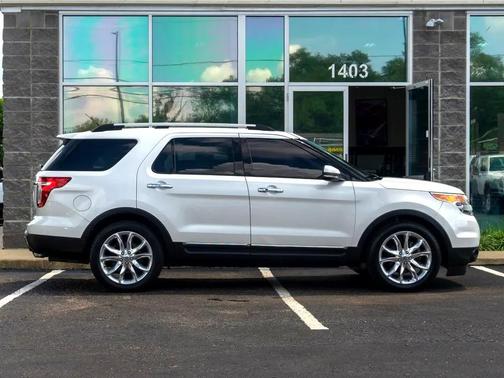 White Platinum Metallic Tri-Coat 2011 Ford Explorer Limited