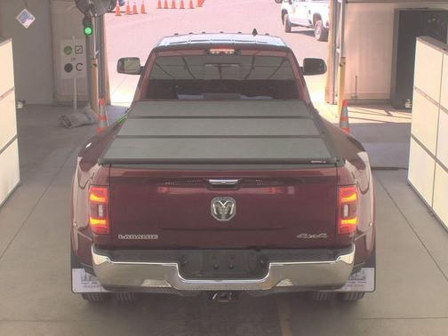 2019 RAM 3500 Laramie Crew Cab 4x4 8' Box