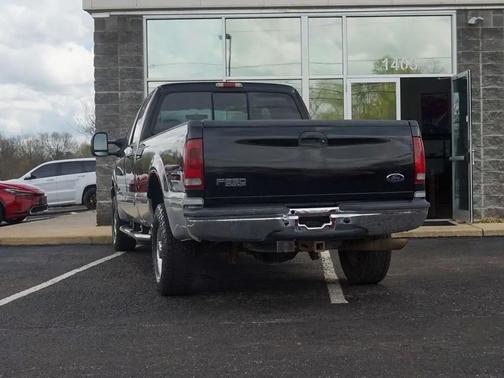 Black Clearcoat 2003 Ford F-250 Lariat
