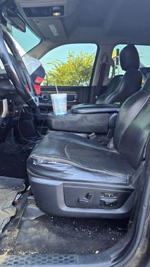 2017 RAM 2500 Laramie Crew Cab 4x4 6'4' Box