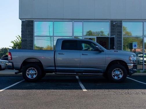 2021 RAM 2500 Big Horn Crew Cab 4x4 6'4' Box
