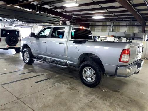2021 RAM 2500 Big Horn Crew Cab 4x4 6'4' Box