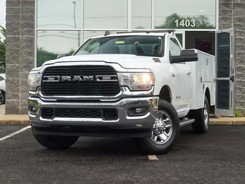 Bright White Clearcoat 2019 RAM 2500 Big Horn Regular Cab 4x4 8' Box