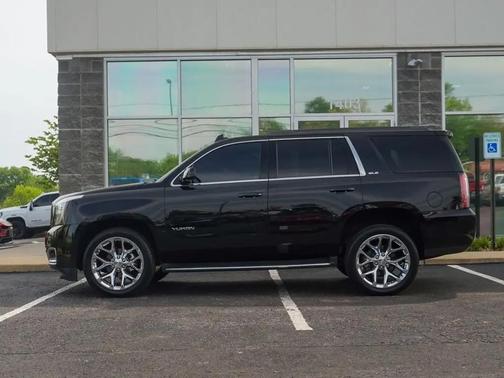 Onyx Black 2017 GMC Yukon SLE