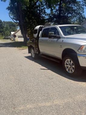 Bright Silver Metallic Clearcoat 2014 RAM 2500 SLT