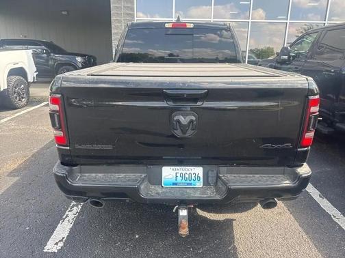 Diamond Black Crystal Pearlcoat 2021 RAM 1500 Laramie
