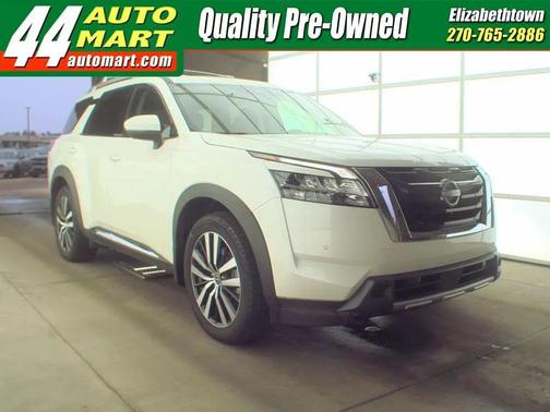 Pearl White Tricoat 2023 Nissan Pathfinder Platinum 4WD