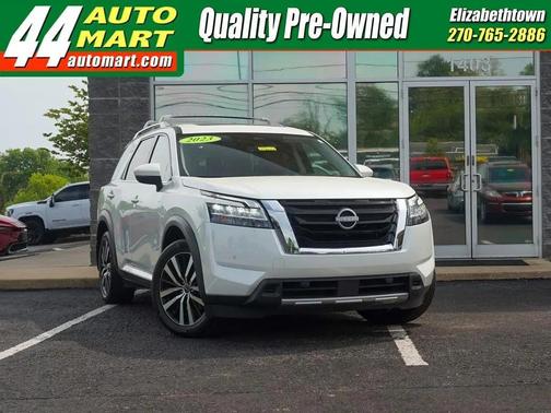 Pearl White Tricoat 2023 Nissan Pathfinder Platinum 4WD