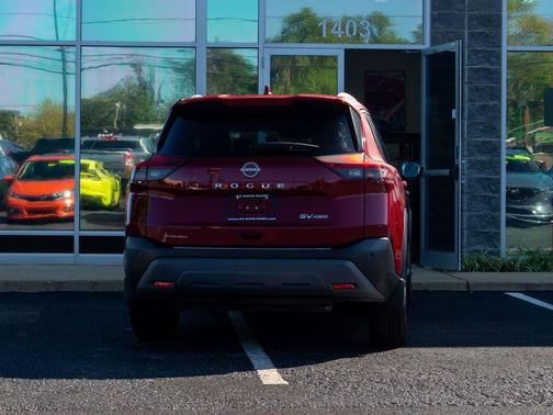 2022 Nissan Rogue SV