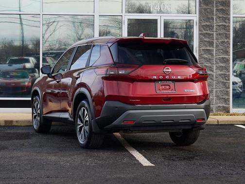 2022 Nissan Rogue SV