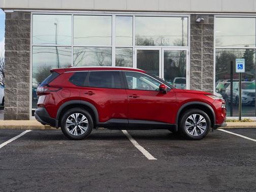 2022 Nissan Rogue SV