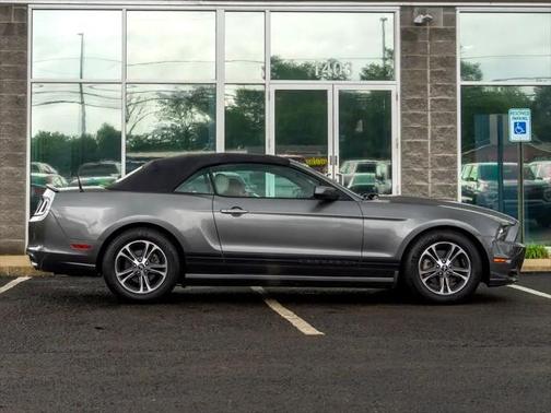 2014 Ford Mustang V6 Premium