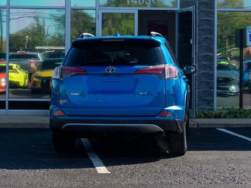 2017 Toyota RAV4 XLE