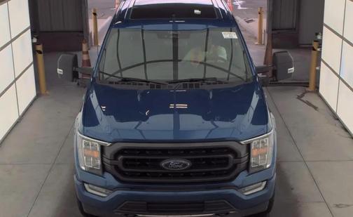 Blue 2022 Ford F-150 XLT