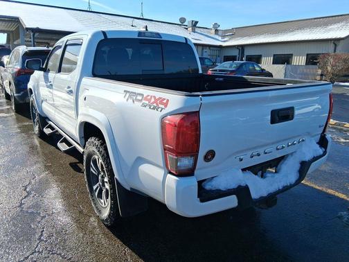 2017 Toyota Tacoma TRD Sport