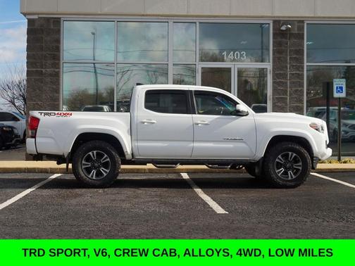 2017 Toyota Tacoma TRD Sport