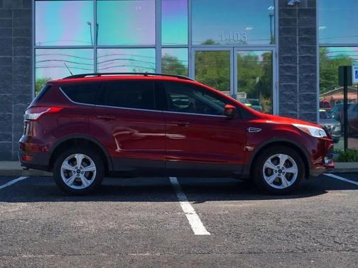 Ruby Red Tinted Clearcoat 2014 Ford Escape SE
