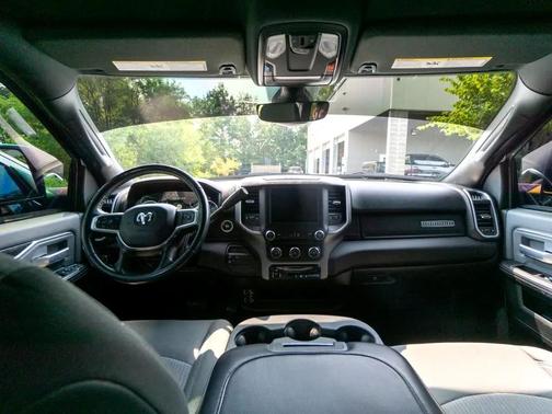 2023 RAM 2500 Big Horn Crew Cab 4x4 8' Box