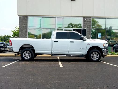 2023 RAM 2500 Big Horn Crew Cab 4x4 8' Box