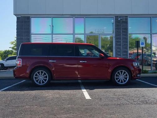 Red 2018 Ford Flex Limited