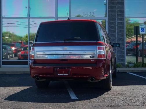Red 2018 Ford Flex Limited
