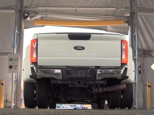 Oxford White 2023 Ford F-350 XLT