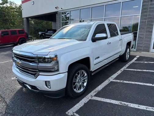 Iridescent Pearl Tricoat 2016 Chevrolet Silverado 1500 High Country