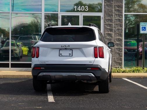 2023 Kia Sorento SX