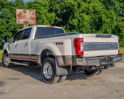 White 2017 Ford F-350 King Ranch