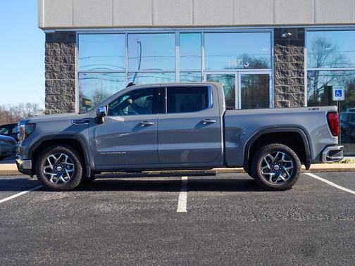 2024 GMC Sierra 1500 SLE