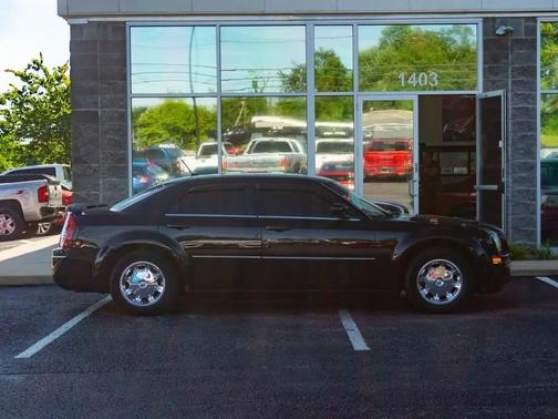 Brilliant Black Crystal Pearlcoat 2008 Chrysler 300 Touring