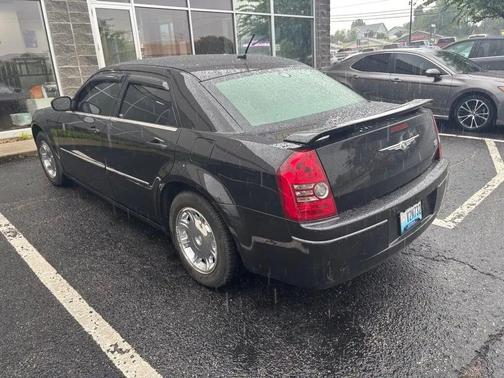 Brilliant Black Crystal Pearlcoat 2008 Chrysler 300 Touring