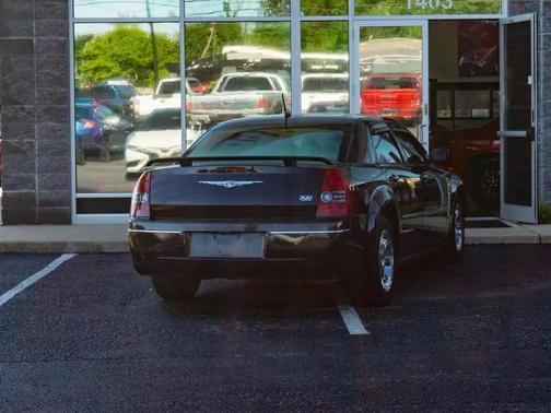 Brilliant Black Crystal Pearlcoat 2008 Chrysler 300 Touring
