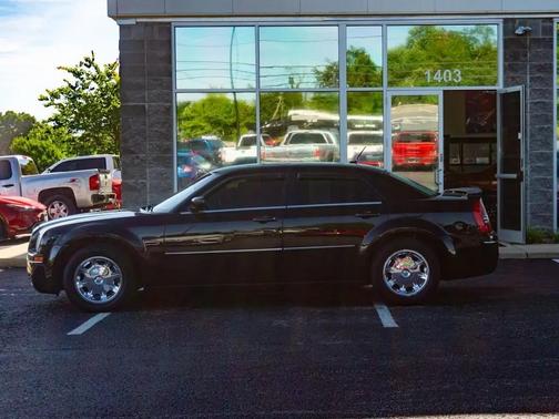 Brilliant Black Crystal Pearlcoat 2008 Chrysler 300 Touring