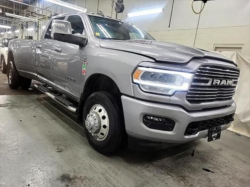 2023 RAM 3500 Laramie Crew Cab 4x4 8' Box